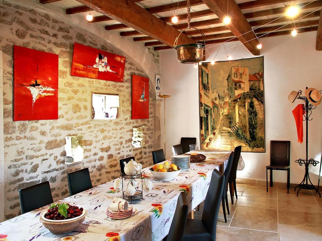 Le Clos De La Tuiliere Grignan Exterior foto