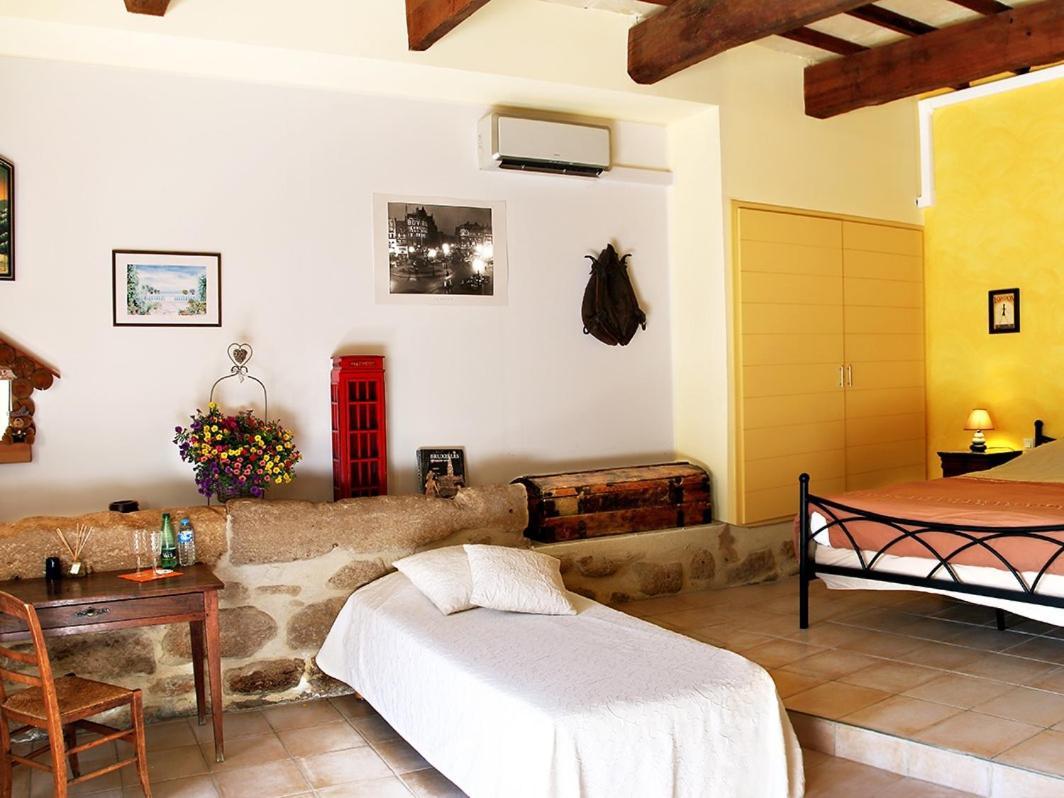 Le Clos De La Tuiliere Grignan Zimmer foto